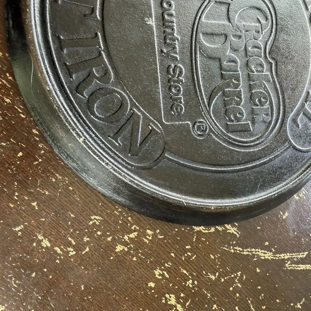 Vintage Cracker Barrel 10.5” Cast Iron Griddle Skillet Old Country Store Lodge